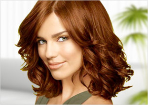 coloration cheveux yeux vert