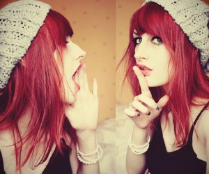 couleur cheveux violet rouge
